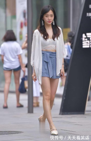 小姐姐 眼神会“说话”的小姐姐,这就是传说中的女神吧!