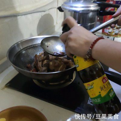 排骨|红烧排骨(这种做法让你好吃的停不下来)