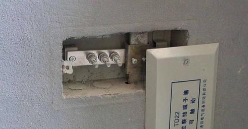端子箱|装修卫生间万万要安装这个东西,我家当初没装,后悔到想拆房