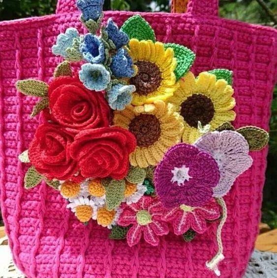 小花片 55款超美的钩花包包,只要会钩不同的花,拼缝在一起,就能做出