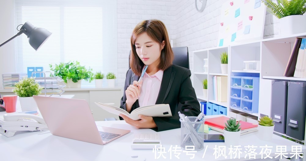 薪资|公司想采购人事薪资系统,是选标准化软件、还是定制开发(买断)?差别在哪?