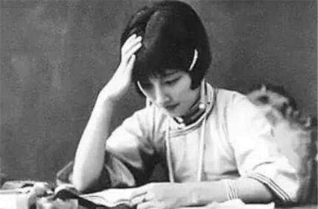  过世|徐志摩母亲过世后，陆小曼穿孝服千里奔丧，却在半路被公公拦下