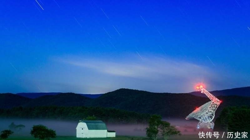 科学家在太空中发现：复杂的碳基分子