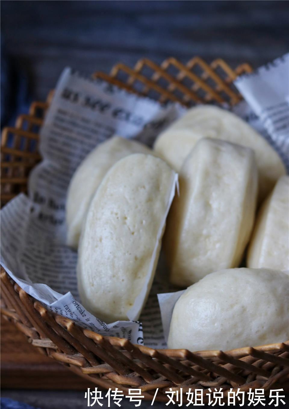 再也|吃过自己蒸的馒头,再也不出去买了,不加一滴水,弹性十足