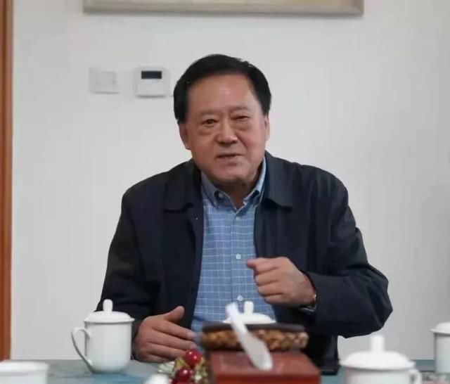 听读曲波:家国情怀铸就红色音乐史诗--威海市中华文化促进会五一文化活动日侧记