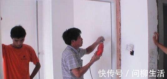 安装|一旦木工把木门安装成这样,立马让他返工重装,否则就不给付工钱