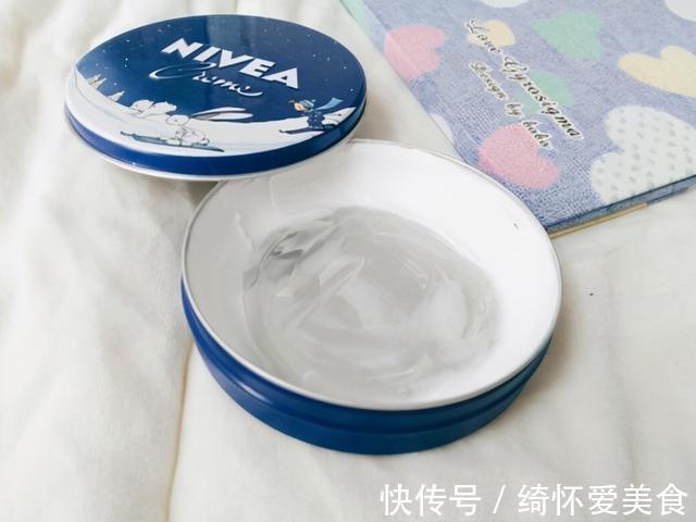 护肤品 皮肤过了50岁,超市的4款面霜值得尝试,平价滋润肤感好