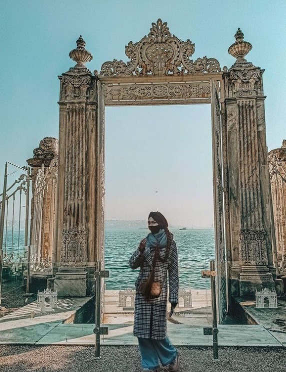 长发公主|现实版长发公主:17年没剪过头发,头发长达1.72米