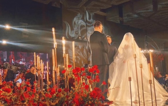 爱奇艺|那个被好声音淘汰,误打误撞嫁给爱奇艺总裁的女孩,如今过得怎样