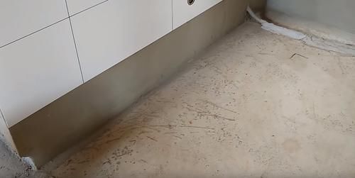 l型|厨房没装橱柜前，先用空心砖砌一个L型底座，没想到效果这么好！