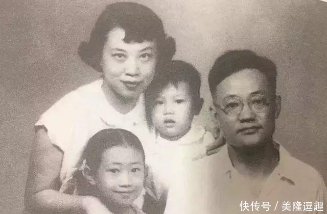 妻子|百岁老人的爱恋,和妻子相伴28年,骨灰放枕边共眠33年