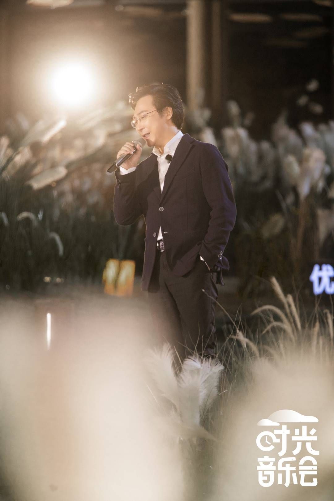 综艺｜用歌声讲述时代烙印 廖昌永：演出没有小舞台