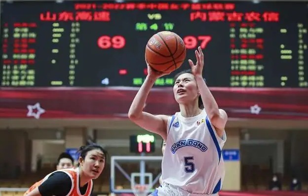 名帅|曝辽宁名帅下课！山东女篮意外被淘汰，或重返家乡效力
