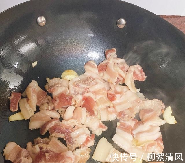 红辣椒|辣椒炒肉,家常美食,味道鲜美!