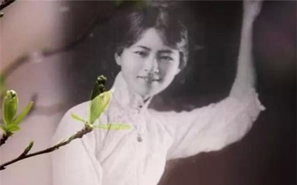 徐志摩|徐志摩死后,林徽因只想抢他的日记,为何得手后却把它烧了?