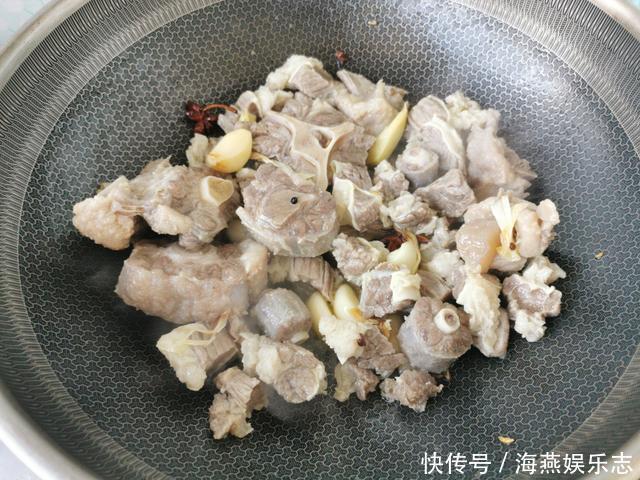 入秋后，这肉再贵也得给孩子吃，强身健骨比猪肉有营养，42一斤