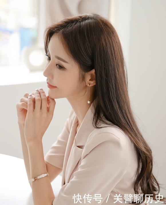 孙允珠|孙允珠:无论穿什么色系,样子都是如此甜美可人!