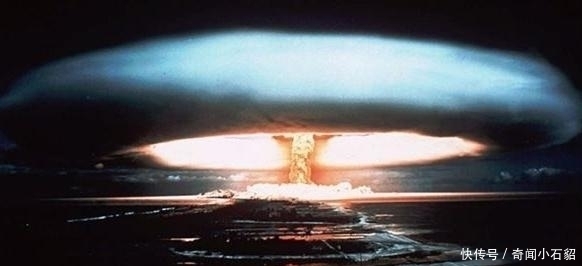 巴尔 科考船队员冒死记录:首颗氢弹爆炸,巨大橙色火球升起,17次巨响