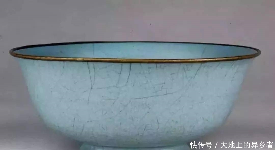 英国|他收藏的瓷器:连故宫都眼红...