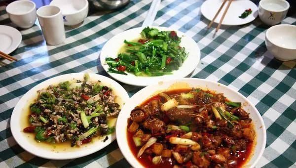 晚餐|日本人寿命世界第一，因为他们晚餐从不犯“四错”，值得我们借鉴