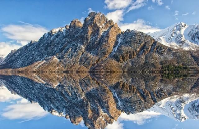 岭上多白云,隐者自怡悦,陶弘景《答齐高帝问》赏析
