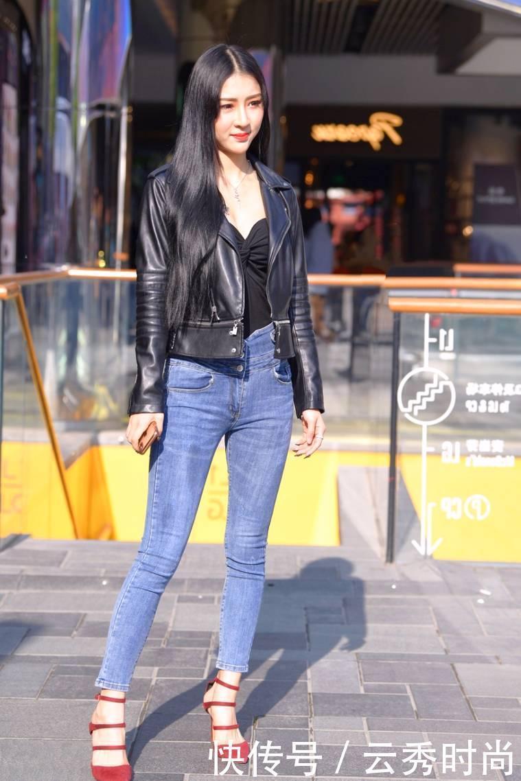 这样的时尚小姐姐,内搭一件V领上衣,让自己成为最美的景色