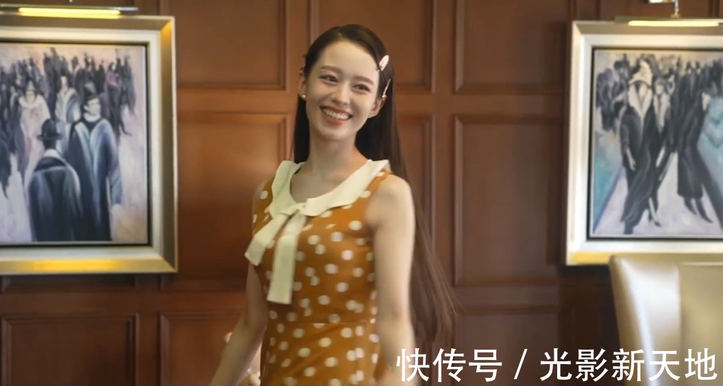 昆曲|《潮玩季》吉娜尝试吃播，放下偶像包袱品尝美食，认真学习昆曲