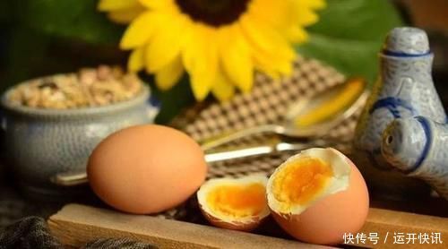 红枣|坐月子“猛吃”鸡蛋利于恢复?医生:吃多了不好,别忘了这些食物