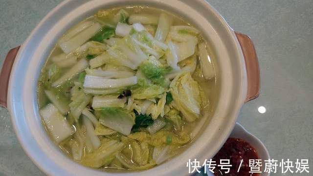 白菜|炒白菜有诀窍,记住这3点,白菜脆嫩鲜香,家人夸我厨艺好抢着吃