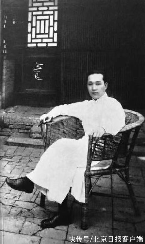 徐城北#徐城北散文选读：《我看过的第一出戏》《荀家院》