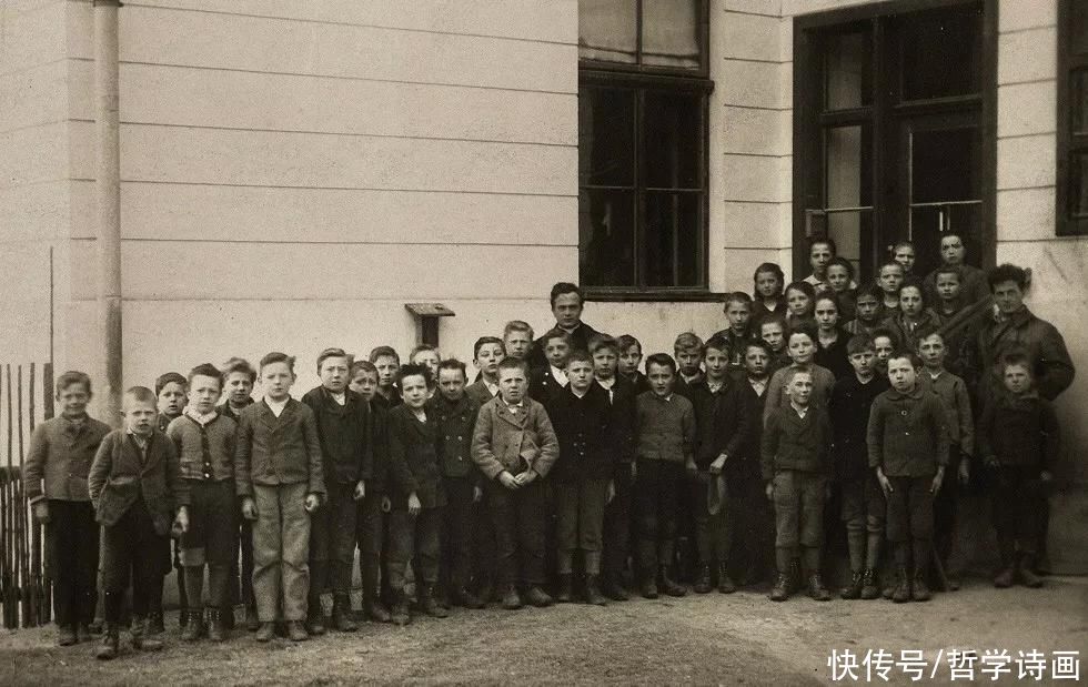 维特根斯坦：没有人能代替你思考，除了你自己