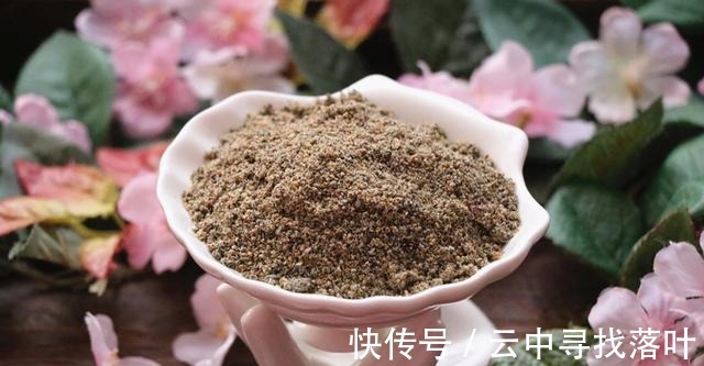 黑米|秋天，少吃栗子多吃它，炒熟碾碎用开水一冲，每天吃2勺真香啊！
