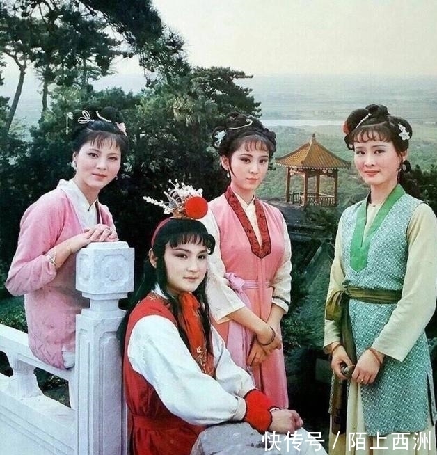 表面|林黛玉与袭人的关系,从表面看还过得去,背地里却是一团糟