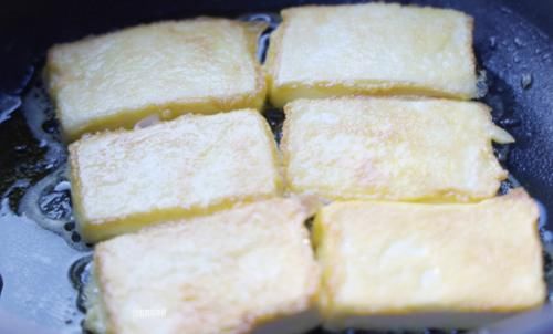  豆腐新吃法，酥酥脆脆，做法简单比肉还香