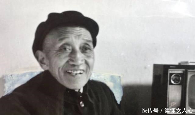 志愿军180师代政委,被美军俘虏,回国骨瘦如