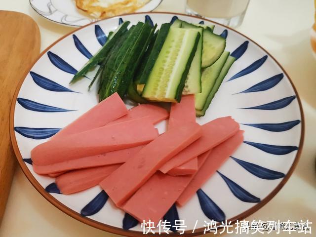 早餐|70后夫妻早餐简单营养，朋友圈火了，朋友：这可真简单太实惠了