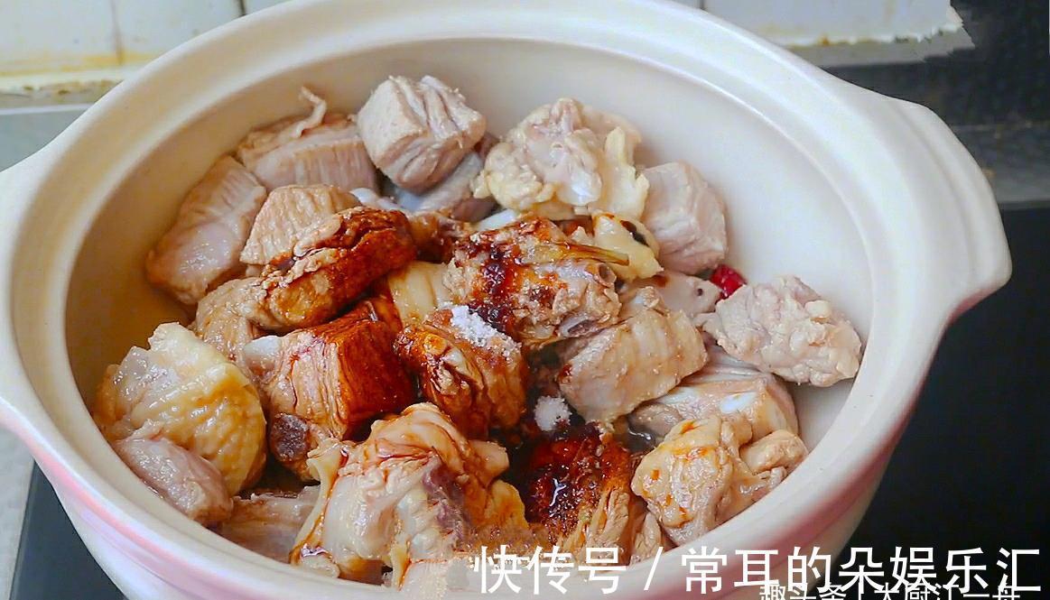 炖排骨|排骨不管怎么做,切记不要直接焯水,教你饭店做法,不腥还不柴