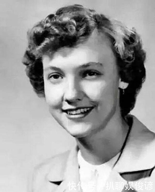 父母|因身体一缺陷，成整个家族的耻辱，父亲为仕途将她逼成白痴