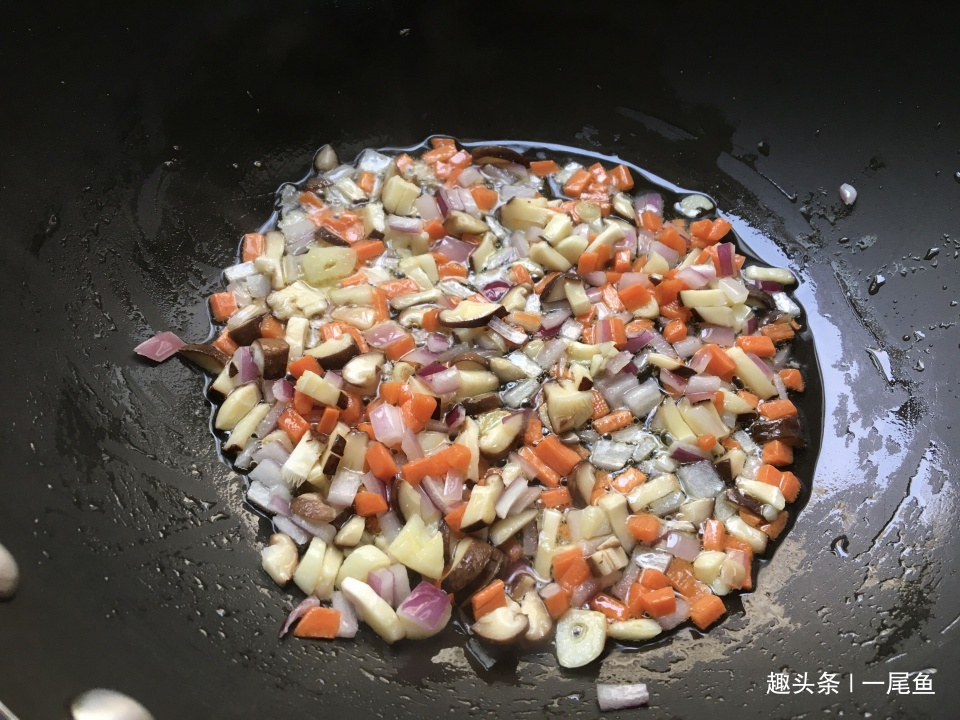 这菜孩子吃上瘾了，三天两头点名要吃，鲜嫩多汁，营养全面又美味