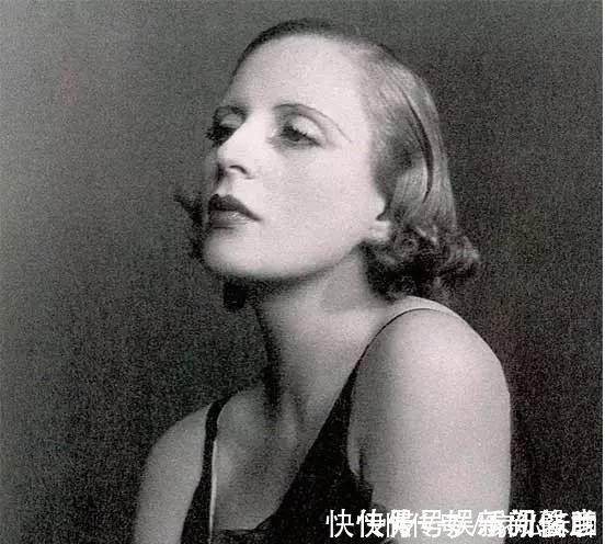 叔母$开绿色布加迪的自画像:奢华与美貌的极致,一生放荡不羁的女画家