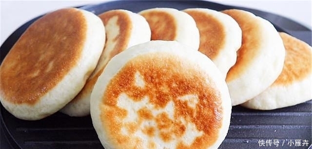 面食|发面饼最好吃的家常做法,蓬松柔软又香甜,比馅饼好吃多了