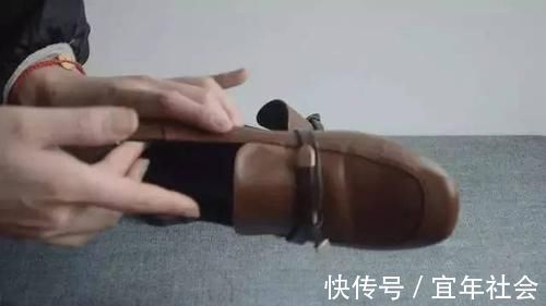 放大镜|鞋子挤脚?老司机教你2招,学会后鞋子怎么穿都舒服!