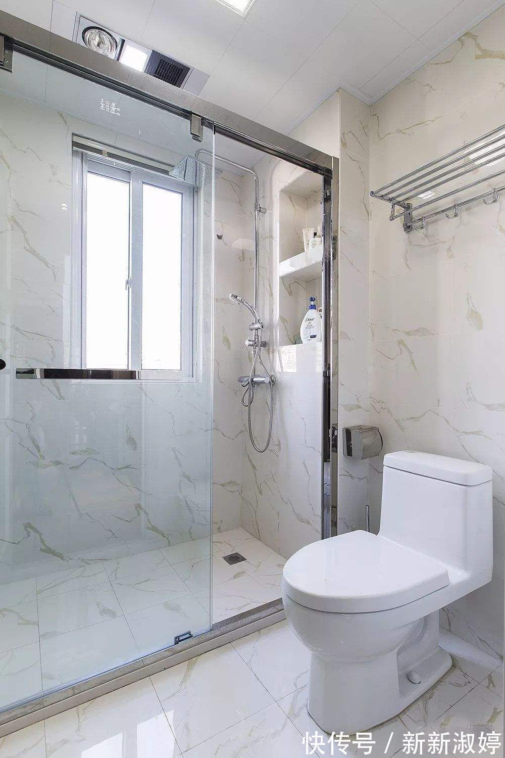 承重墙|我家卫生间小到柜子放不下,老公用这一招解决收纳问题,好机智!