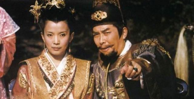 光天化日#朱元璋元宵猜灯谜,一灯上画着妇人抱西瓜,下令:杀了附近所有人