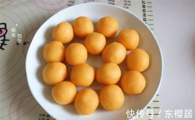 中秋节月饼,不用烤箱也能做,蒸一蒸,细腻滋润更好吃