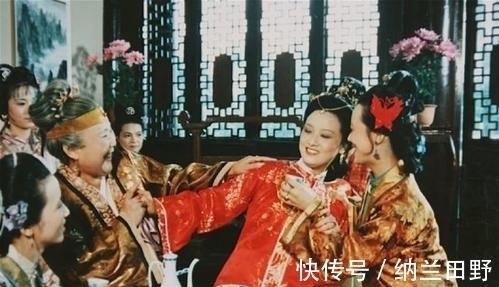 贾宝玉#贾母一向疼爱儿孙,为何唯独对王熙凤的女儿贾巧,一直不闻不问?