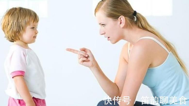 物品|给宝宝用湿巾擦嘴,看似干净实则在坑娃,有些湿巾“害人无痕”