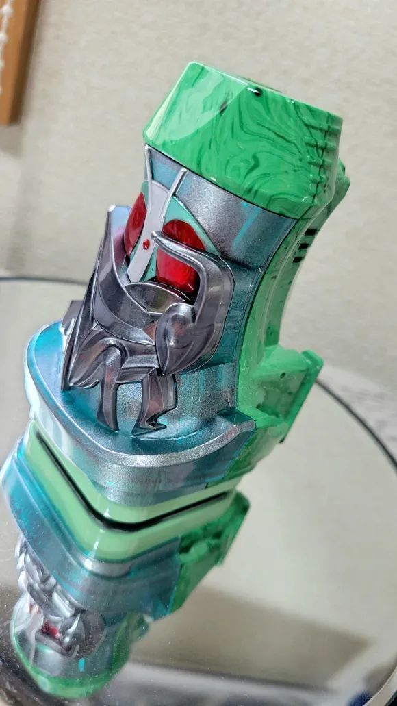 大佬|假面骑士Revice:大佬重涂恶魔印章,这才是其原来的样子