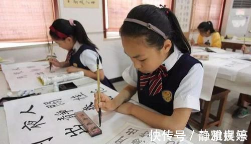 儿子|儿子被罚抄“足”字,宝妈拍照上传后走红,网友笑翻:有内味儿了