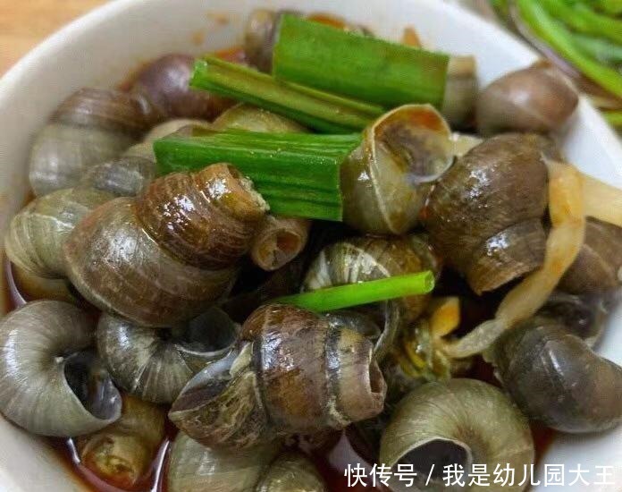 柳州|广西柳州,藏在小区里的螺蛳粉店,开了几十年,不是本地人找不到